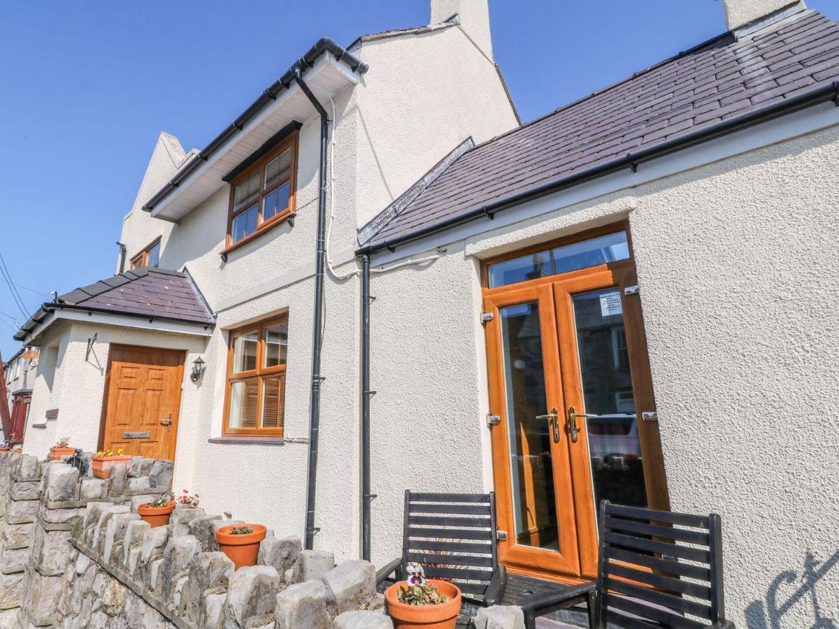 Morannedd Villa Llanfairpwllgwyngyll Exterior photo