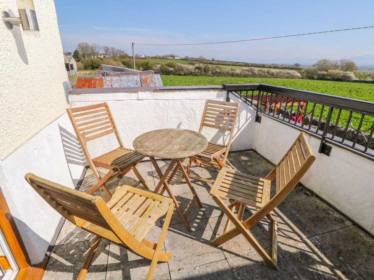 Morannedd Villa Llanfairpwllgwyngyll Exterior photo